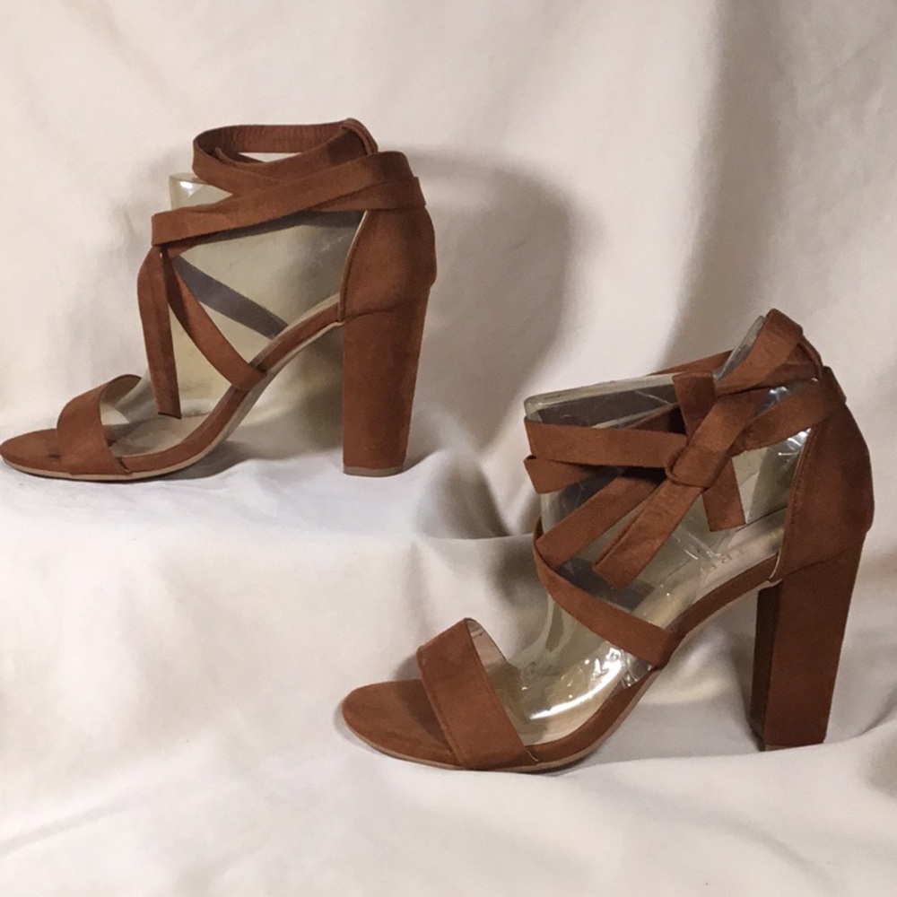 TINSTREE Chunky Heels